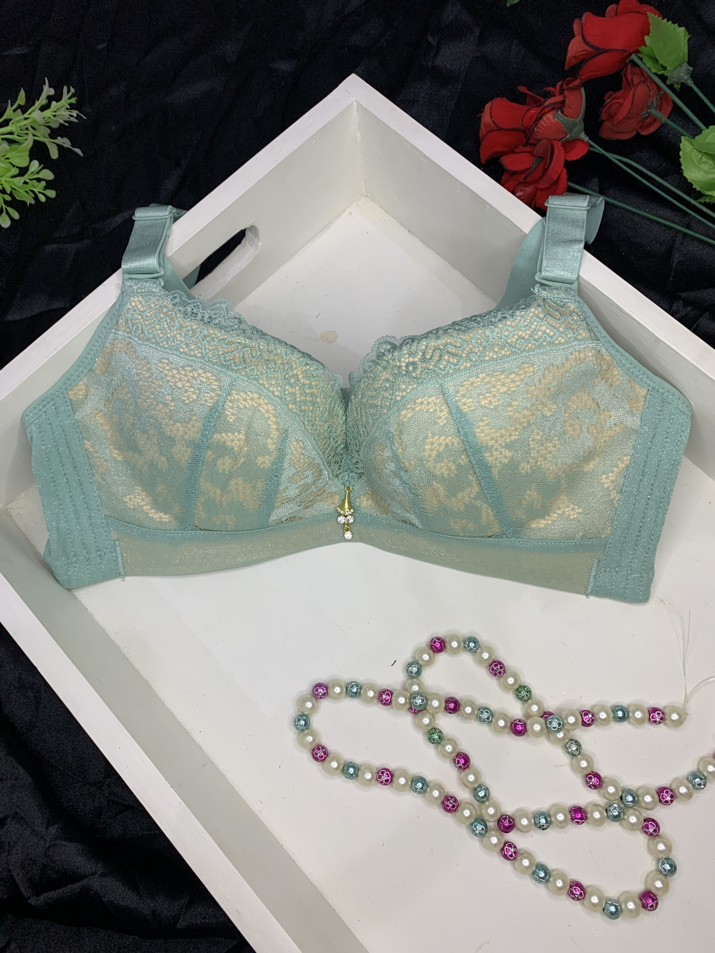 Opulent Lace Lift Padded Bra