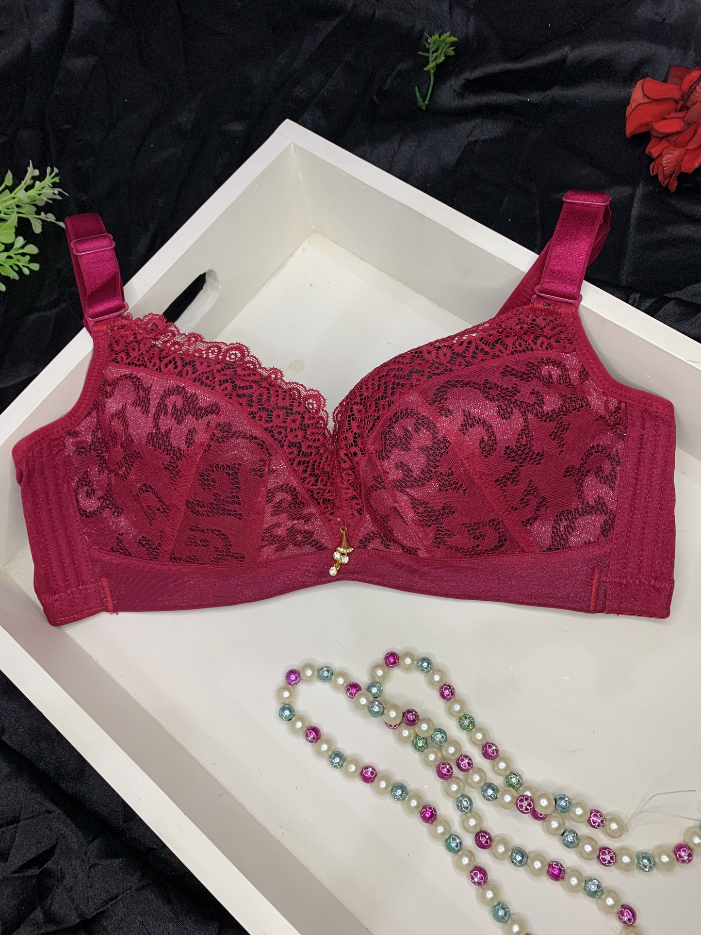 Opulent Lace Lift Padded Bra